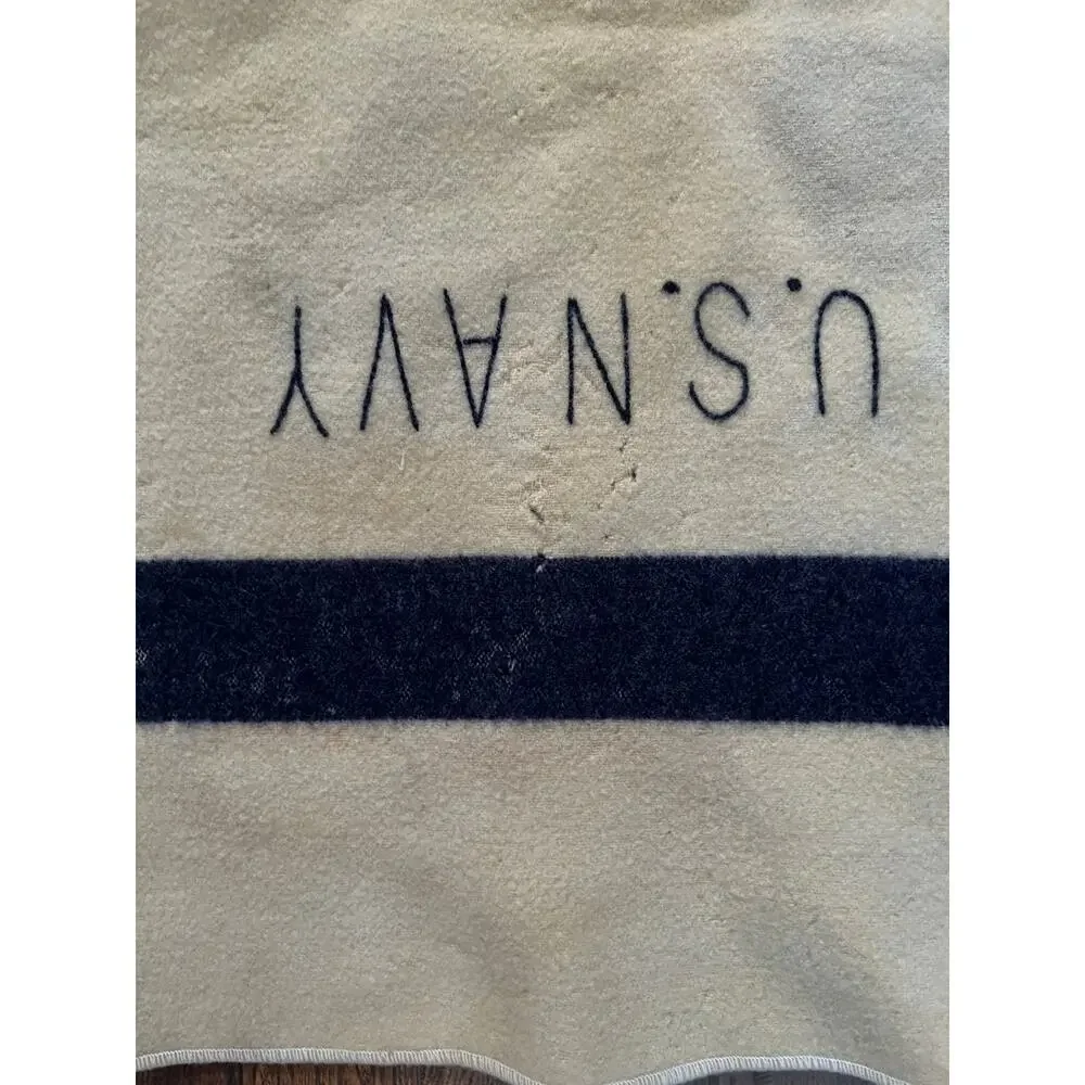 Vintage Militaria - Naval Military Issue Wool Blanket – WWII US Navy Blue Stripe